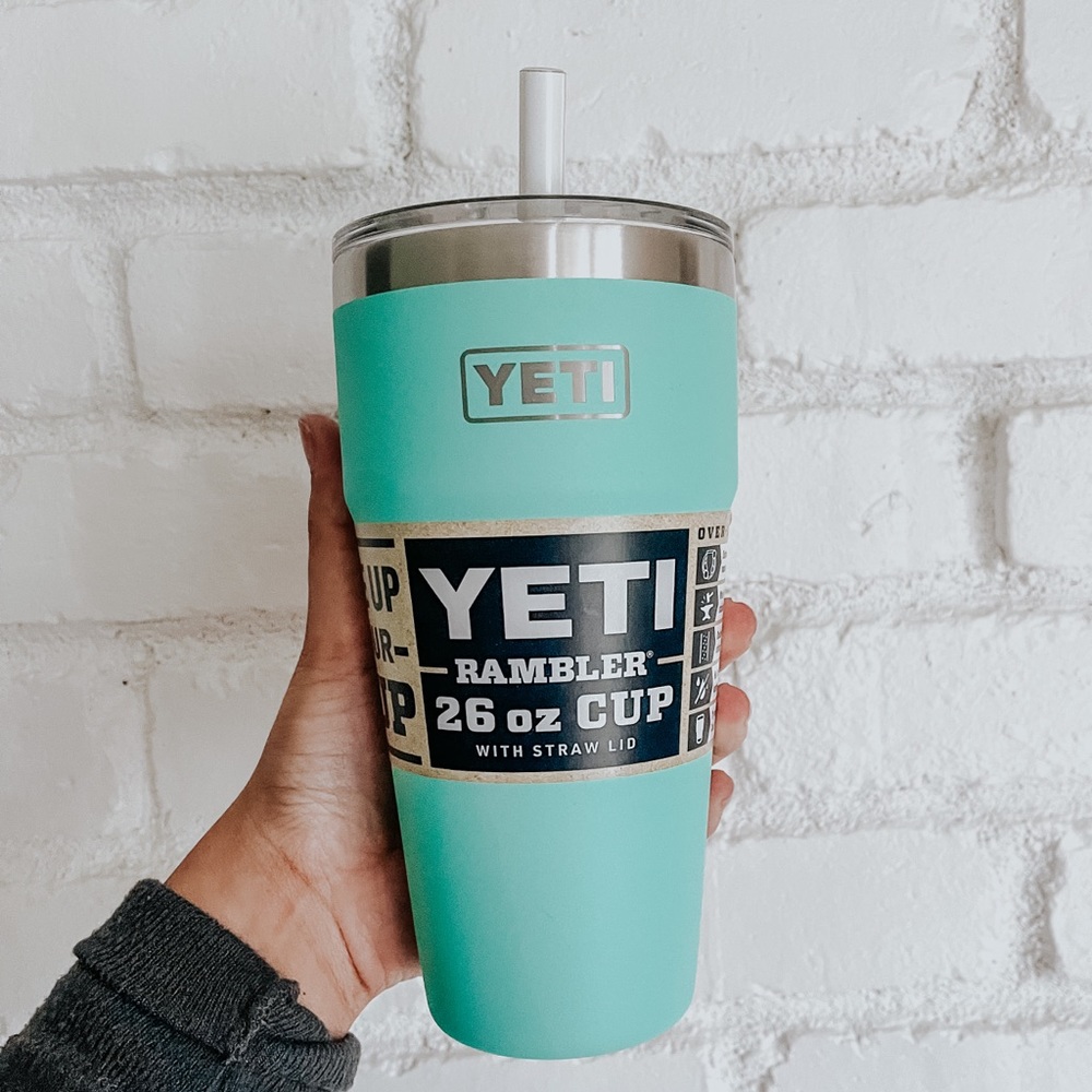 RAMBLER 26 OZ STACKABLE CUP WITH STRAW LID - SEAFOAM